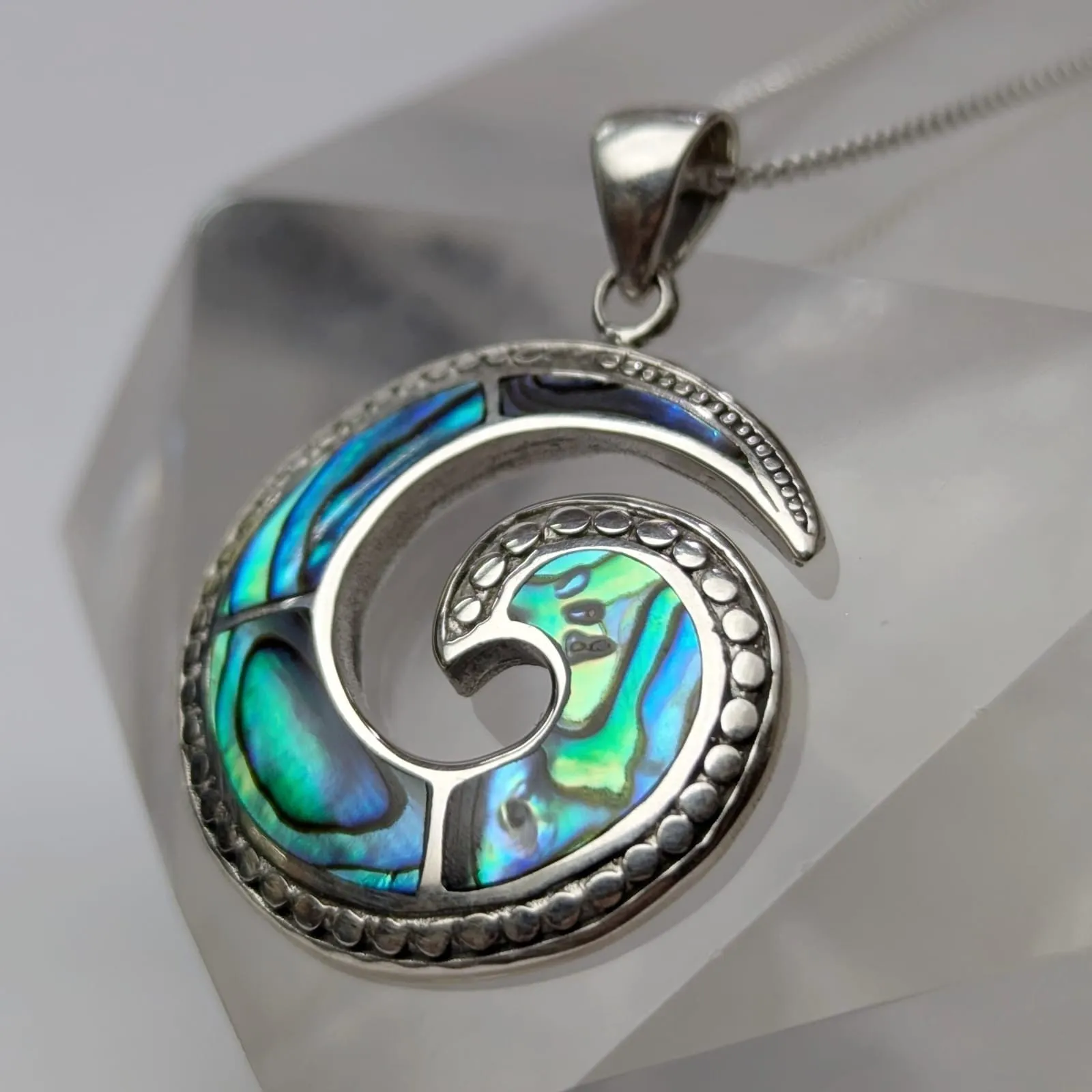 Collar Espiral Indo de Concha Paua