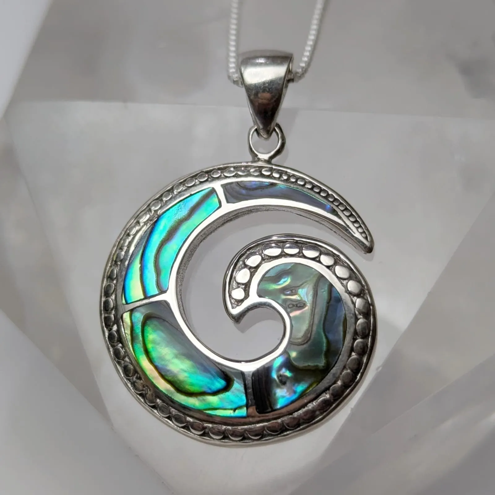Collar Espiral Indo de Concha Paua