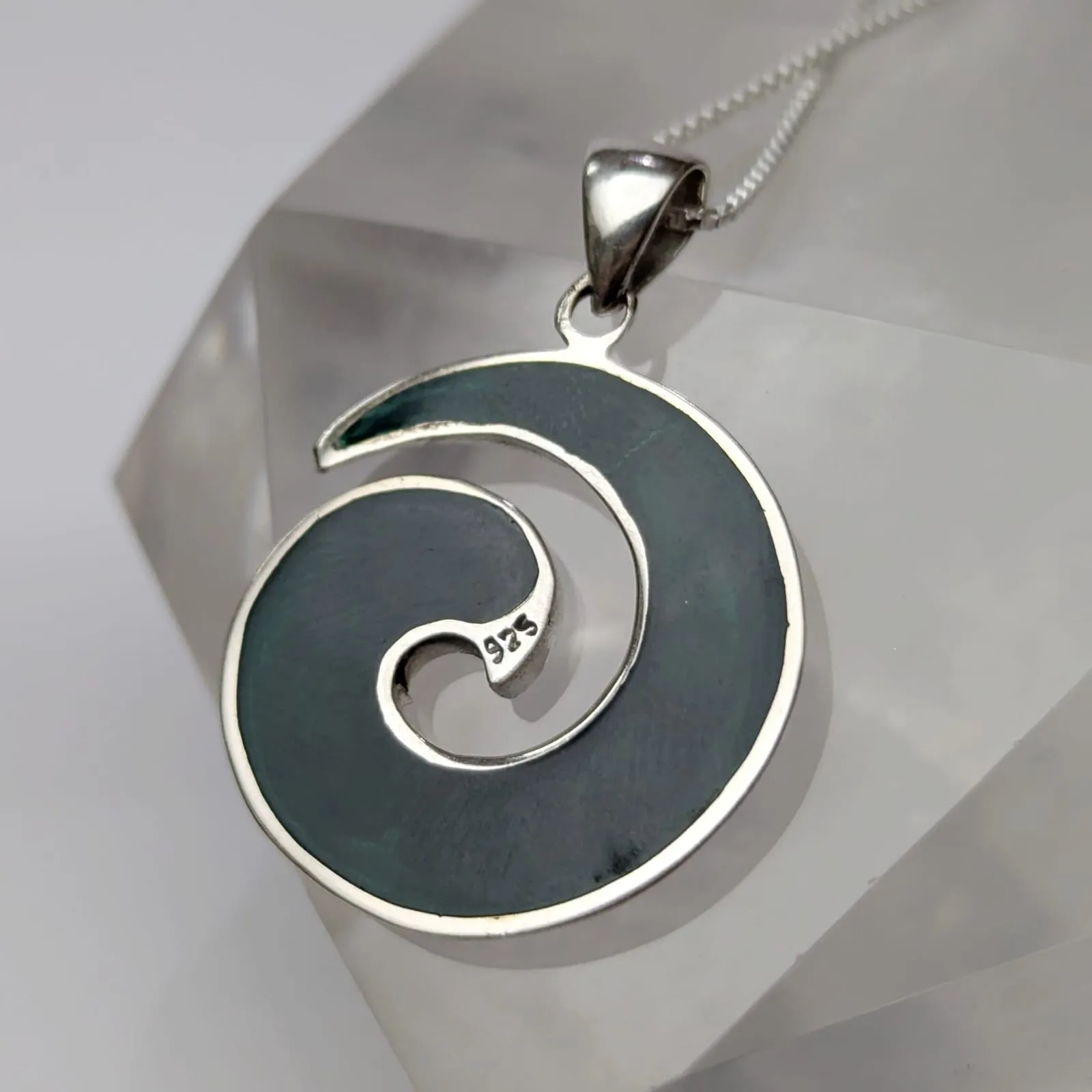Collar Espiral Indo de Concha Paua